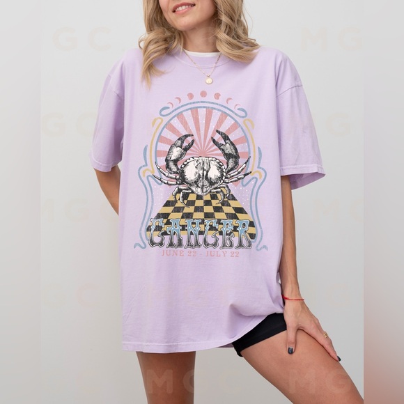 Comfort Colors Cancer Zodiac Astrology Celestial Distressed Graphic Tee - Picture 5 of 10